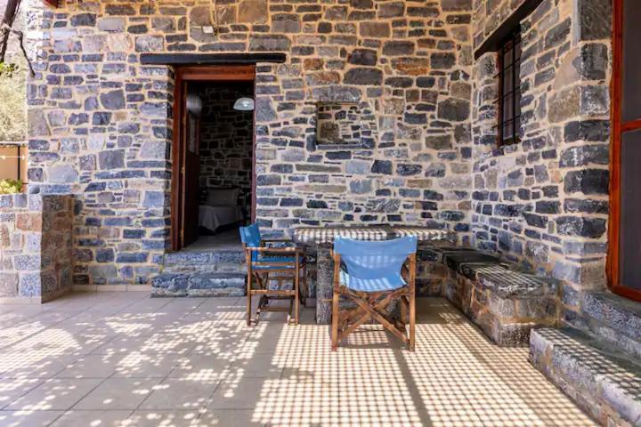 Traditional Stone House By The Sea... Kapetanianá Екстериор снимка